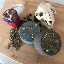 Load image into Gallery viewer, Morrigan Goddess Spell Bath Bomb: Divination &amp; Protection
