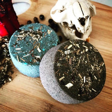 Load image into Gallery viewer, Morrigan Goddess Spell Bath Bomb: Divination &amp; Protection

